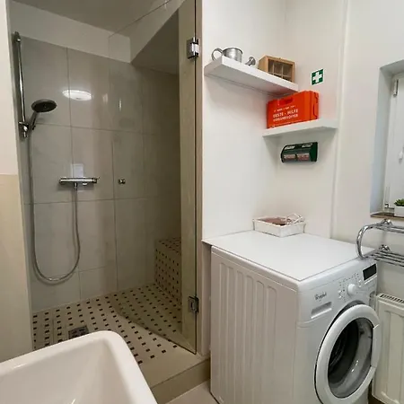 Seewohnung Lucia - Mit Seezugang Appartement Annenheim