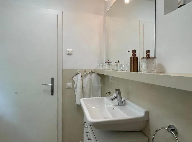 Seewohnung Lucia - Mit Seezugang *